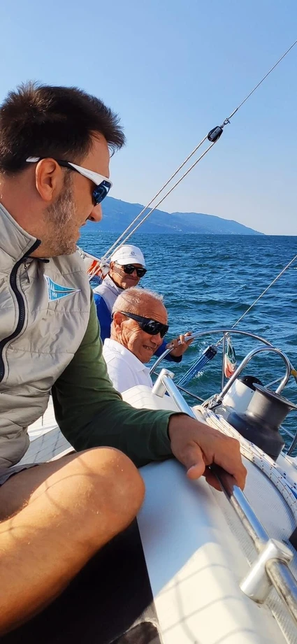 Sailing boat trip with skipper: Manerba and Isola dei Conigli 5